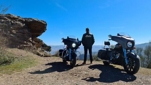 Stops at ideal photo spots, exciting sights and refreshments in typical local inns